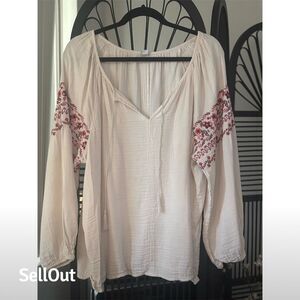 Old Navy Women's XL Floral Embroidered Peasant Blouse Long Sleeve